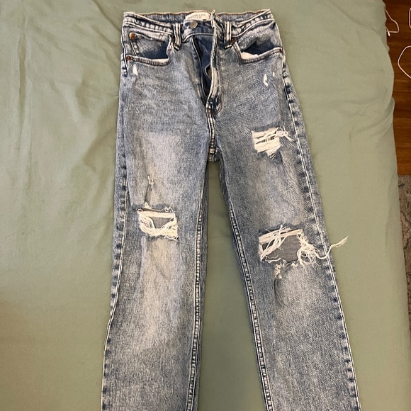 Abercrombie & Fitch jeans - Picture 1 of 4